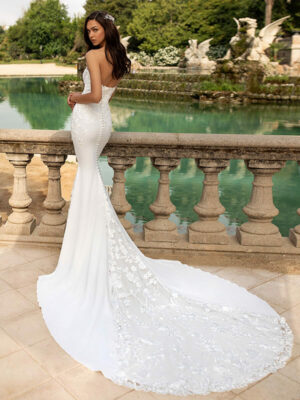 Pronovias